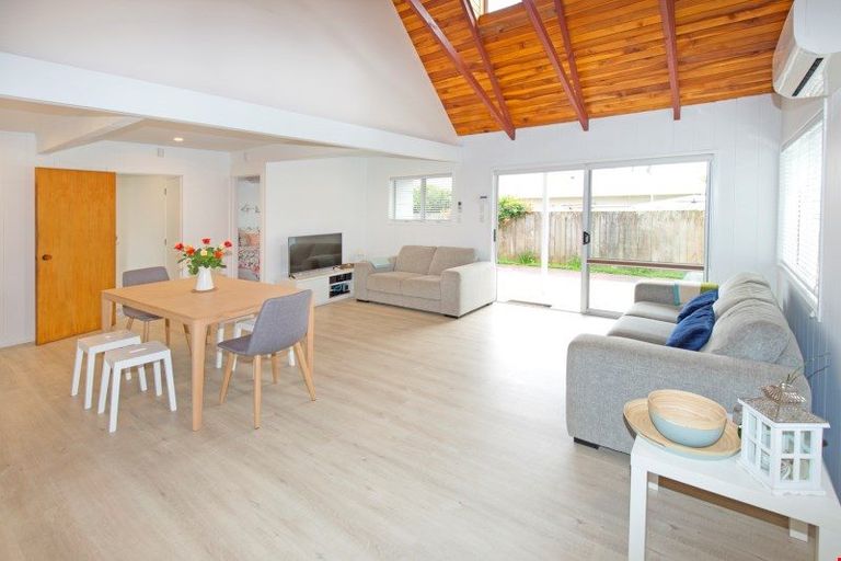 Photo of property in 25 The Circle, Manly, Whangaparaoa, 0930