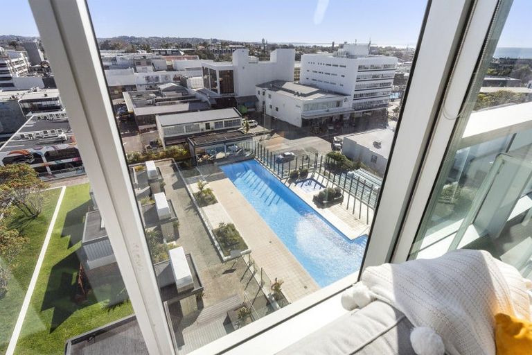 Photo of property in Sentinel Apartments, 806/3 Northcroft Street, Takapuna, Auckland, 0622