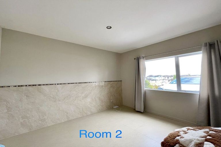 Photo of property in 10 Ravello Rise, Flat Bush, Auckland, 2019