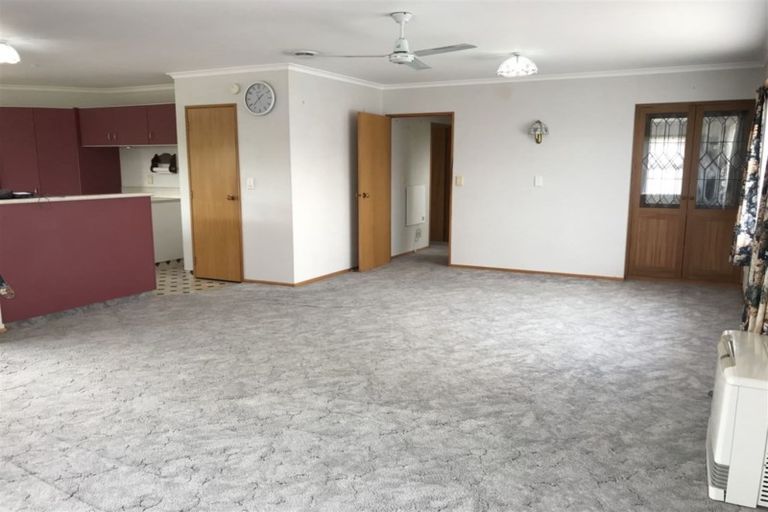 Photo of property in 10a Maire Street, Inglewood, 4330