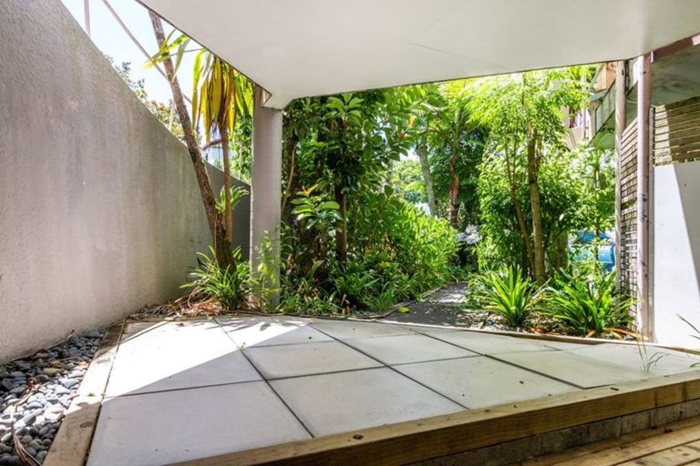 Photo of property in 3/6 Sarsfield Street, Herne Bay, Auckland, 1011