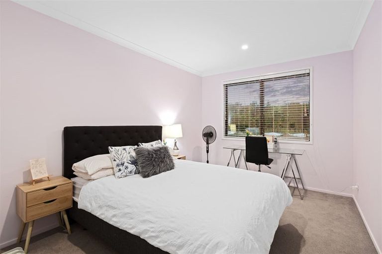 Photo of property in 1 Three Oaks Drive, Dairy Flat, Albany, 0794