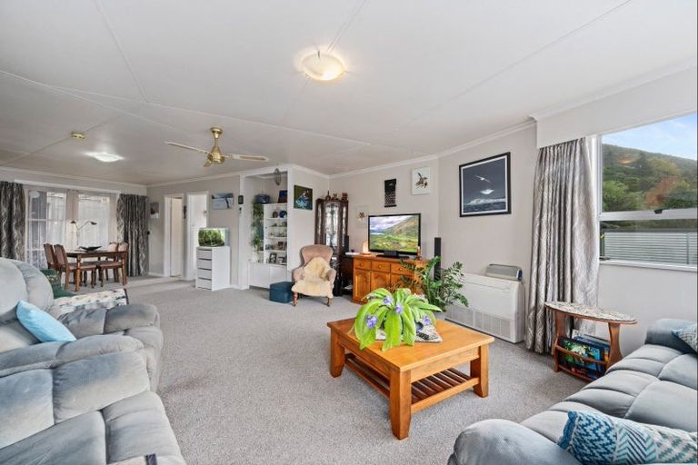 Photo of property in 38 Moenui Road, Havelock, Picton, 7281