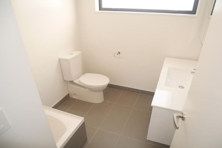 Photo of property in 3/74 Derwent Street, Island Bay, Wellington, 6023