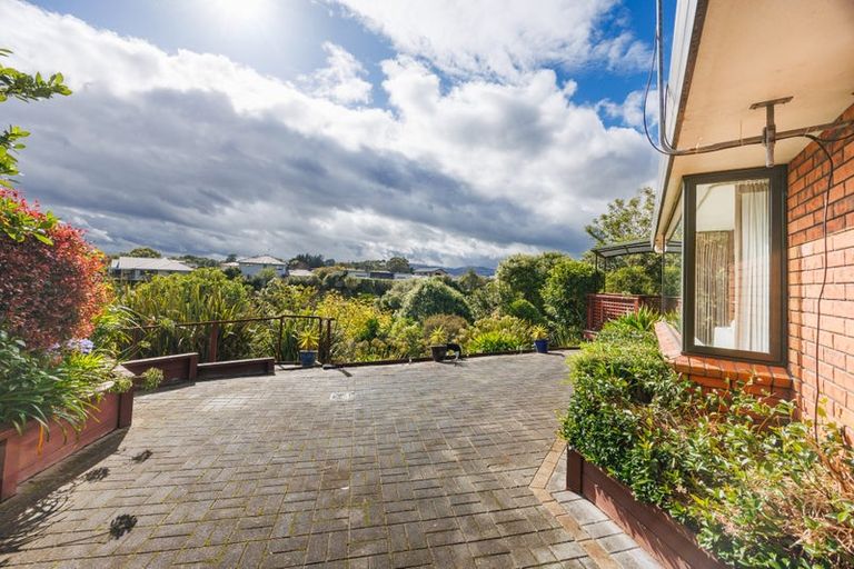 Photo of property in 197 Ruapehu Drive, Fitzherbert, Palmerston North, 4410