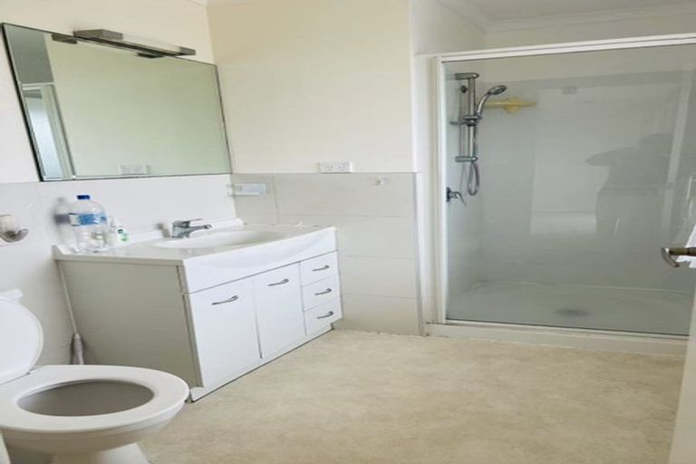 Photo of property in 94 Langana Avenue, Browns Bay, Auckland, 0630