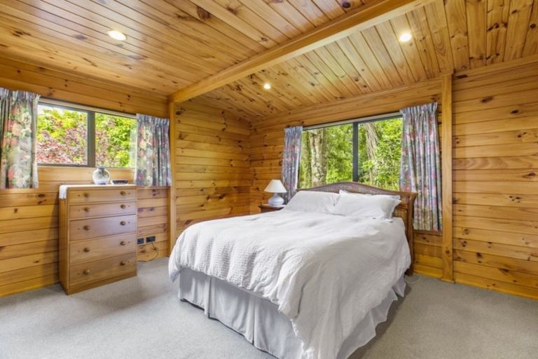 Photo of property in 2 Grand Vue Road, Kawaha Point, Rotorua, 3010