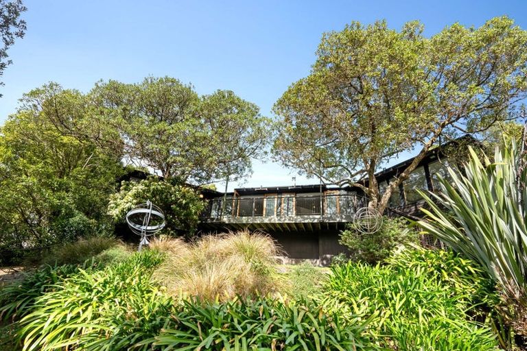 Photo of property in 887 Cashmere Road, Halswell, Christchurch, 8025