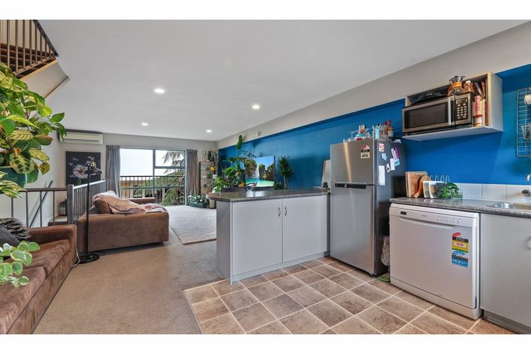 Photo of property in 2/301 Hereford Street, Christchurch Central, Christchurch, 8011