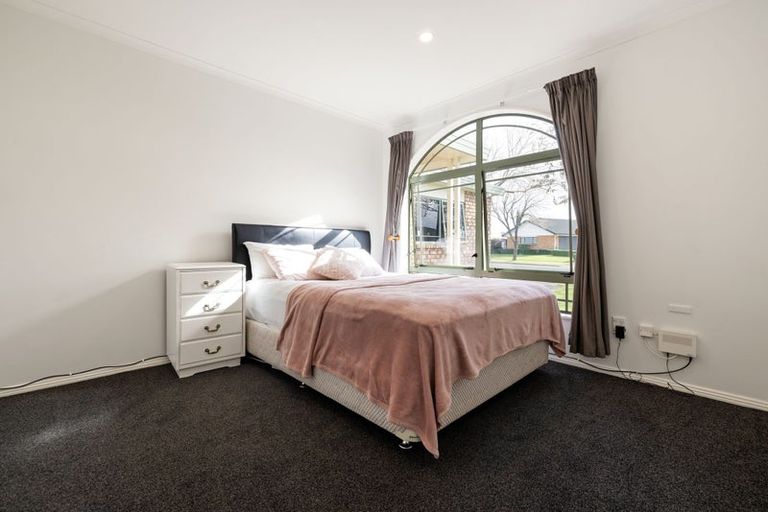 Photo of property in 6 Bouverie Crescent, Flagstaff, Hamilton, 3210