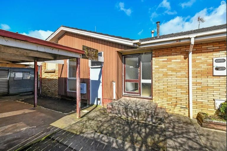 Photo of property in 39 Cottingham Crescent, Mangere East, Auckland, 2024