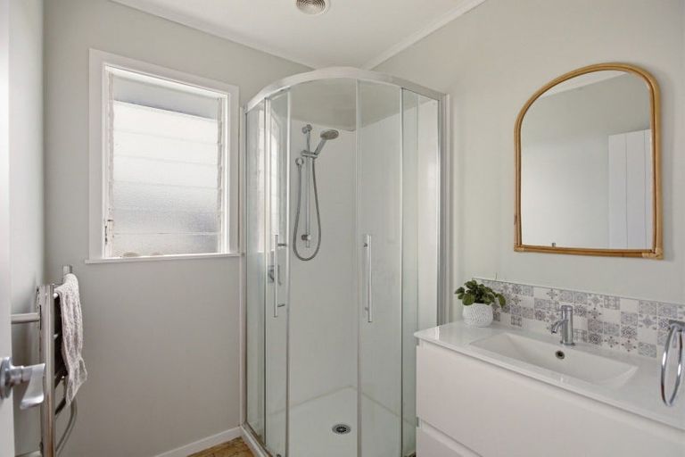 Photo of property in 9 Gordon Street, Te Puke, 3119