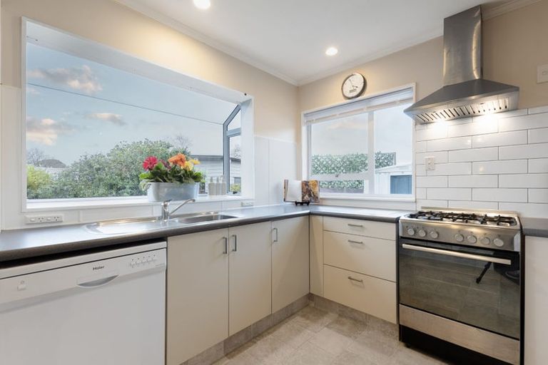 Photo of property in 9a Awatea Avenue, Paraparaumu, 5032