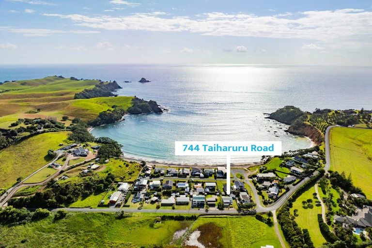 Photo of property in 744 Taiharuru Road, Taiharuru, Parua Bay, 0192