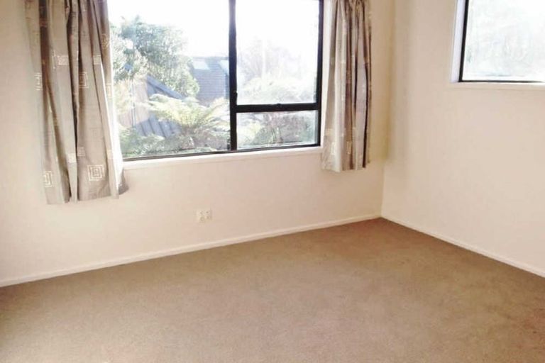 Photo of property in 2/28a Strowan Road, Strowan, Christchurch, 8052