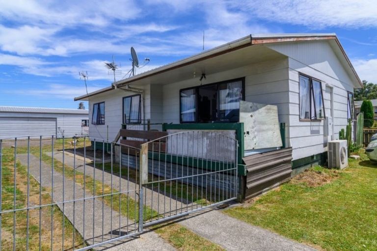 Photo of property in 11 Harold Crescent, Fordlands, Rotorua, 3015