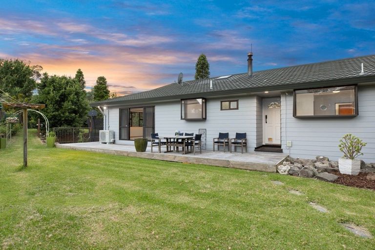 Photo of property in 33 Waikite Road, Welcome Bay, Tauranga, 3112