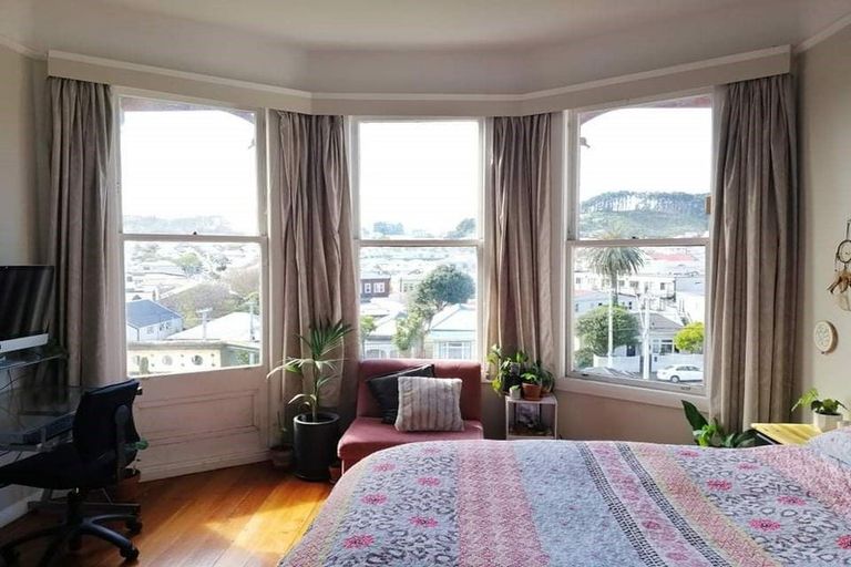 Photo of property in 22 Kenwyn Terrace, Newtown, Wellington, 6021