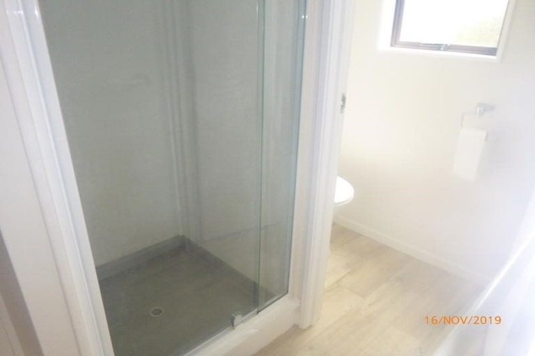 Photo of property in 1/81 Kaurilands Road, Titirangi, Auckland, 0604