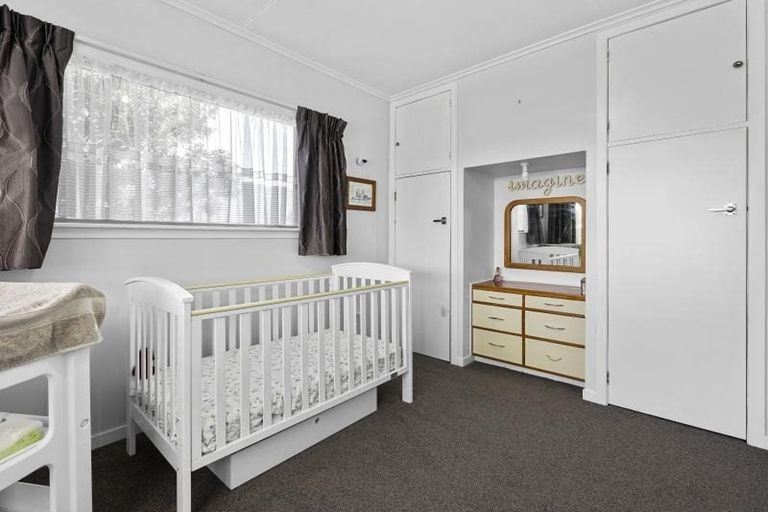 Photo of property in 11 Tasman Street, Opunake, 4616