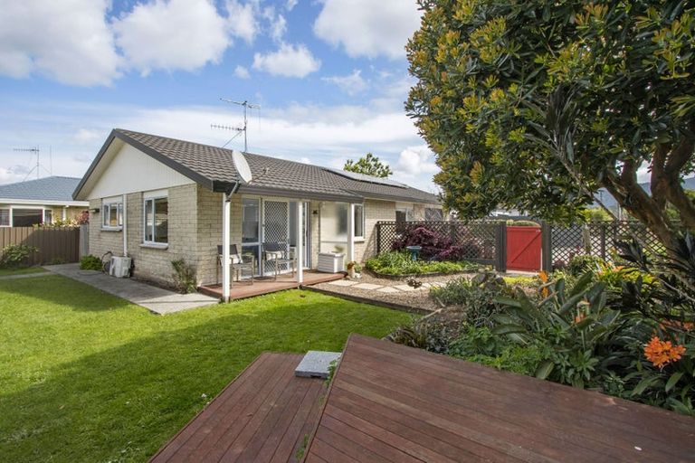 Photo of property in 4a Carisbrooke Street, Katikati, 3129