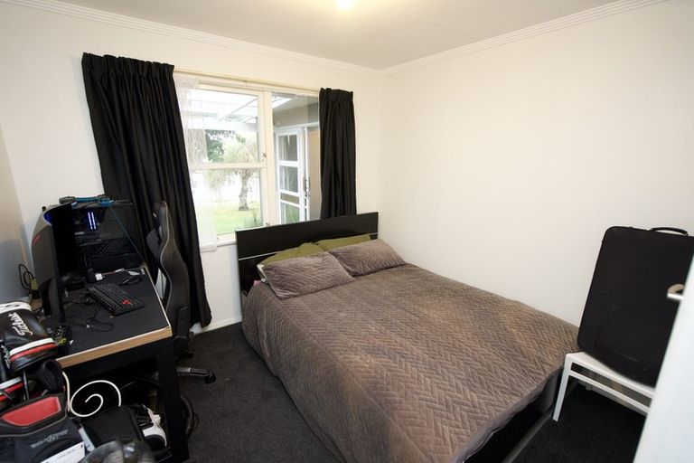 Photo of property in 9 Waterford Place, Westbrook, Palmerston North, 4412