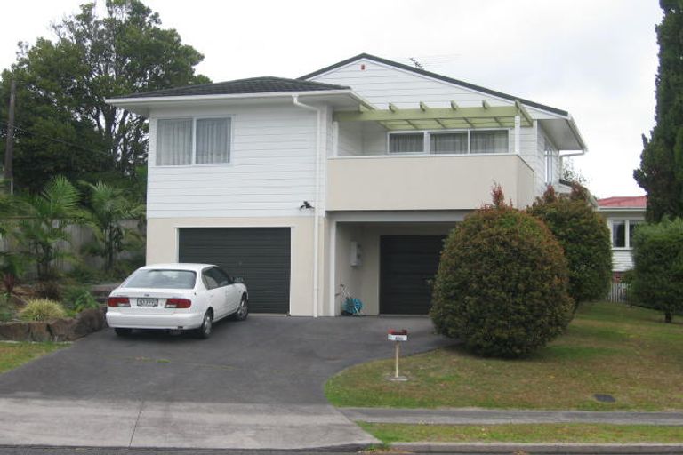 Photo of property in 163 Chivalry Road, Glenfield, Auckland, 0629