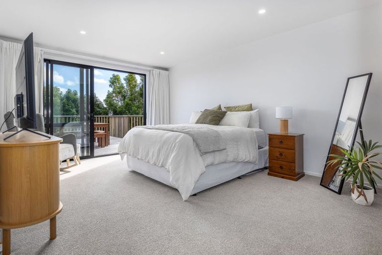 Photo of property in 94 Kotare Street, Waikanae, 5036