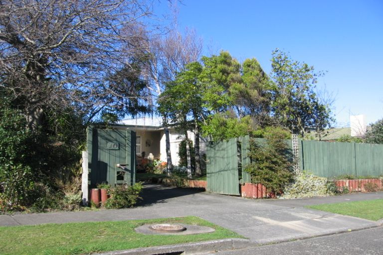 Photo of property in 10 Holdsworth Avenue, Milson, Palmerston North, 4414