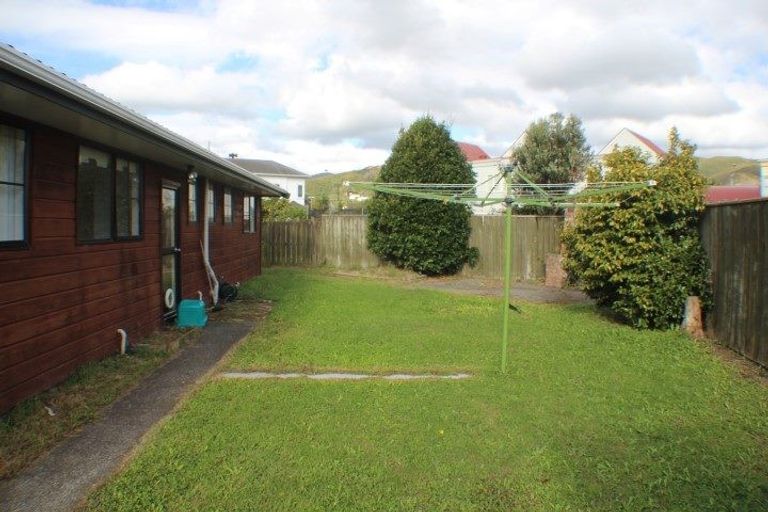 Photo of property in 2/92-94 Copeland Street, Epuni, Lower Hutt, 5011