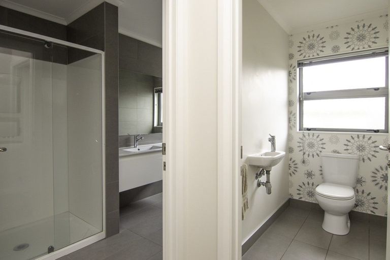 Photo of property in 26 Pegasus Place, Kelvin Grove, Palmerston North, 4414