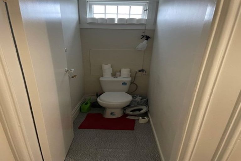 Photo of property in 51 Sturges Road, Henderson, Auckland, 0612