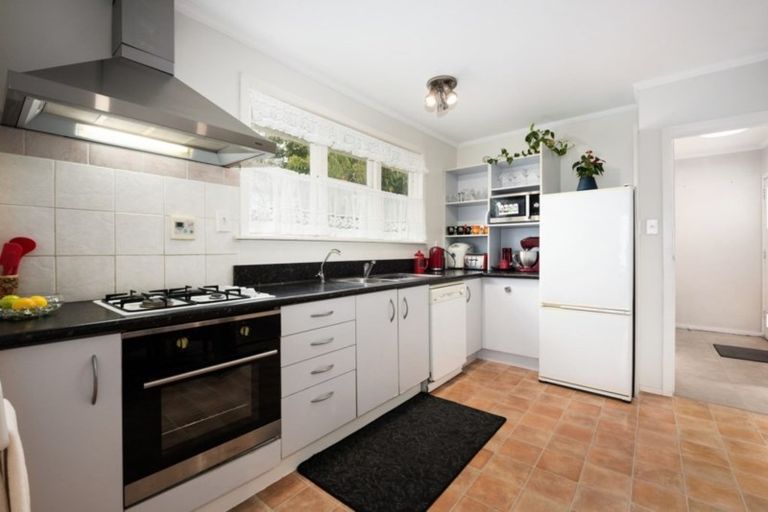 Photo of property in 27 Maclean Street, Wallaceville, Upper Hutt, 5018