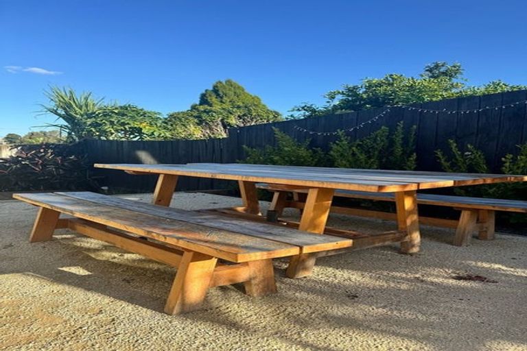 Photo of property in 2/42 Matua Road, Matua, Tauranga, 3110