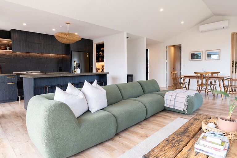 Photo of property in 7 Baker Estate Lane, Halswell, Christchurch, 8025