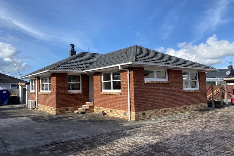 Photo of property in 3/20 Ocean View Road, Northcote, Auckland, 0627