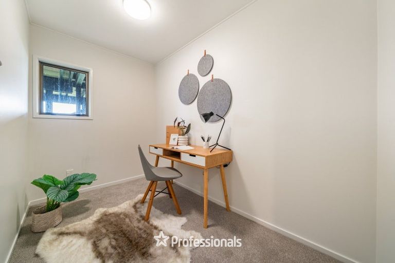 Photo of property in 2 Stanhope Grove, Korokoro, Lower Hutt, 5012