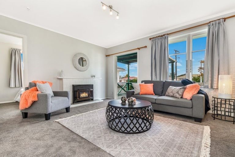 Photo of property in 1/15 Scott Road, Papakura, 2110