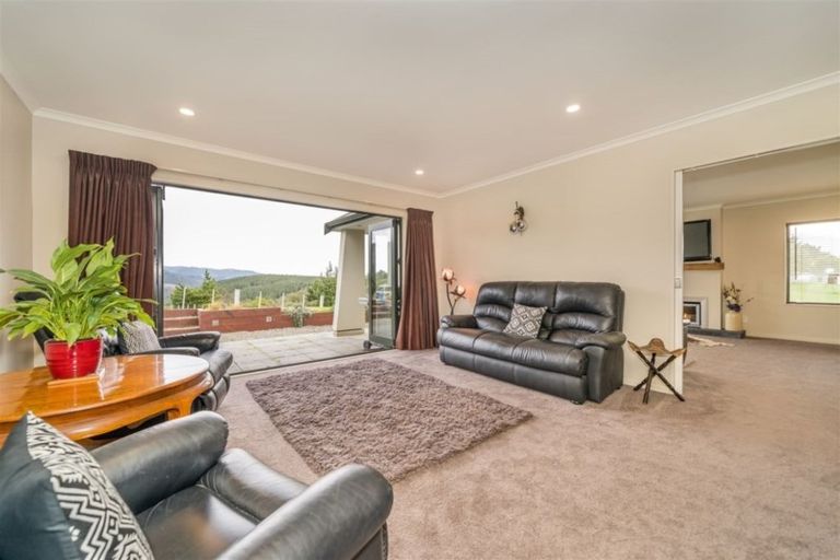 Photo of property in 32c Kaitoke Loop, Kaitoke, Upper Hutt, 5018