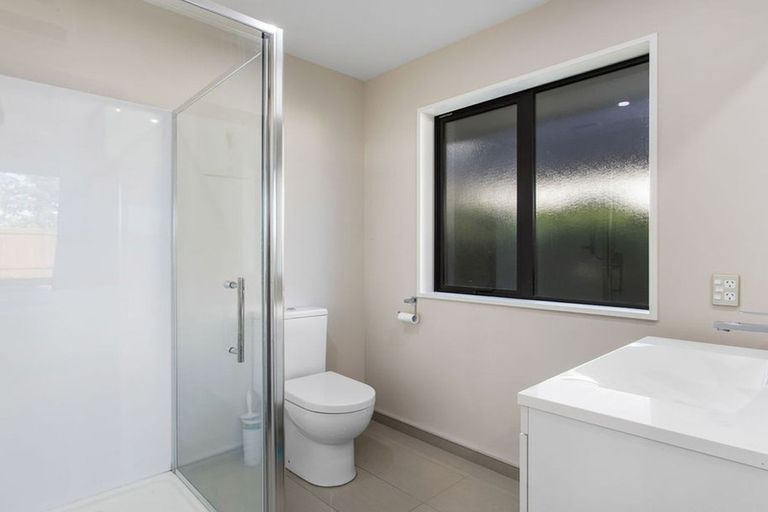 Photo of property in 72 Shillingford Boulevard, Rolleston, 7615