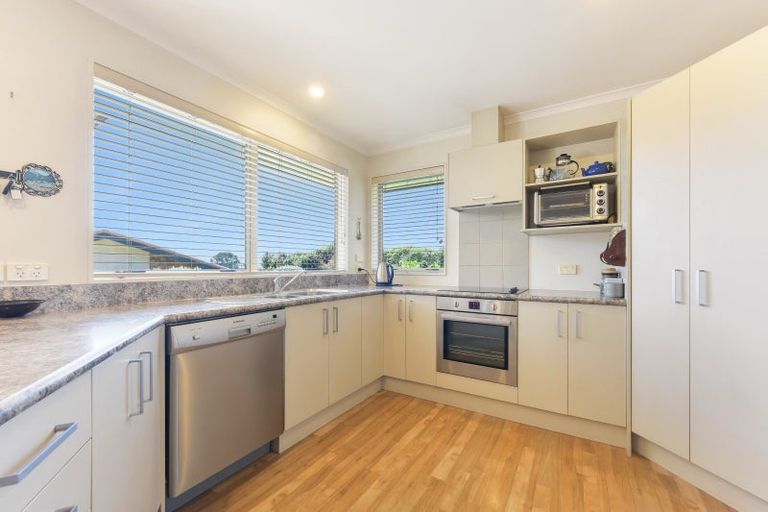 Photo of property in 96 Fergusson Street, Stoke, Nelson, 7011