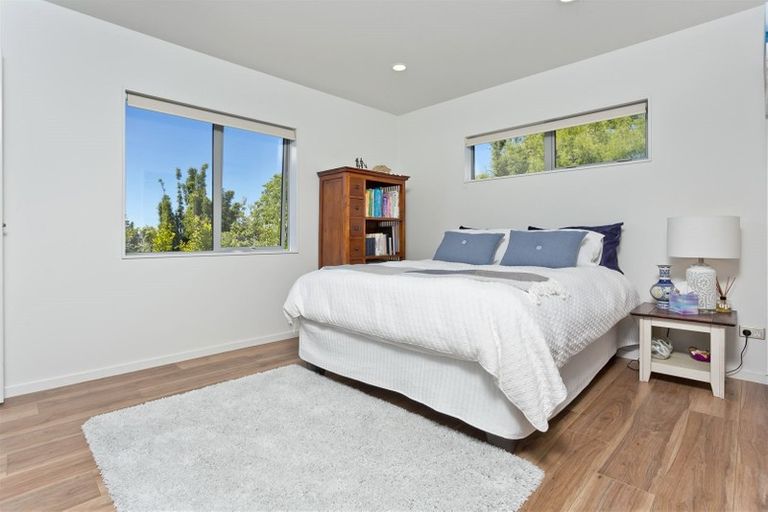 Photo of property in 52a Matipo Road, Mairangi Bay, Auckland, 0630