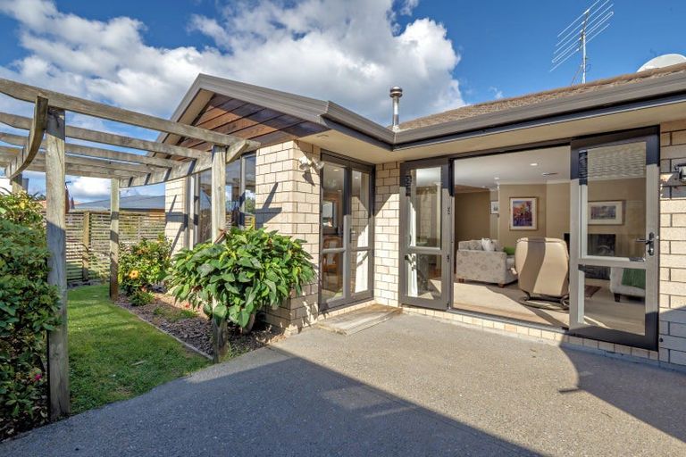 Photo of property in 10 Walnut Grove, Whakatane, 3120