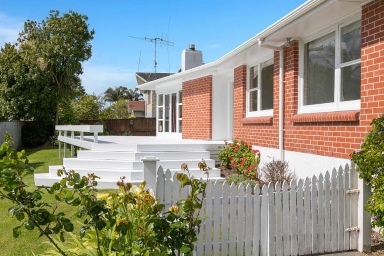 Photo of property in 11 Matua Road, Matua, Tauranga, 3110