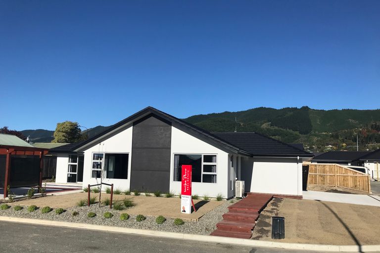 Photo of property in 5 Carmello Grove, Richmond, 7020