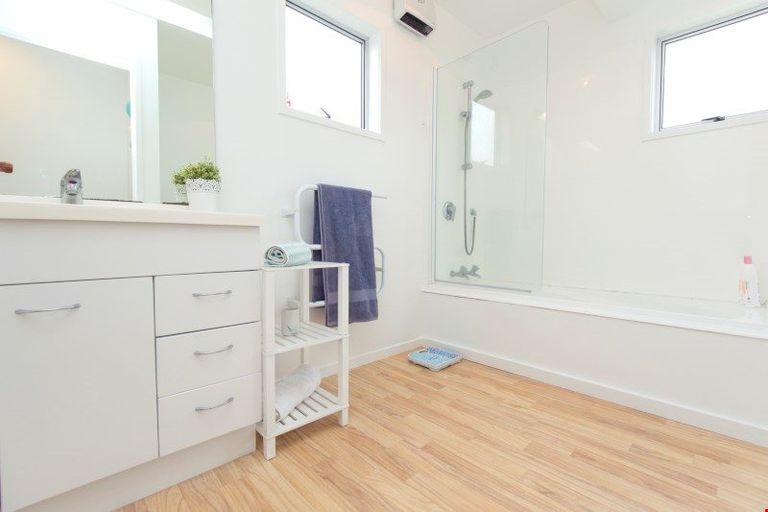 Photo of property in 25 The Circle, Manly, Whangaparaoa, 0930