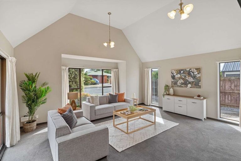 Photo of property in 32 Rearsby Drive, Halswell, Christchurch, 8025