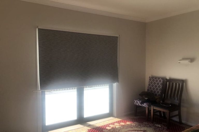 Photo of property in 102 Mangorei Road, Merrilands, New Plymouth, 4312