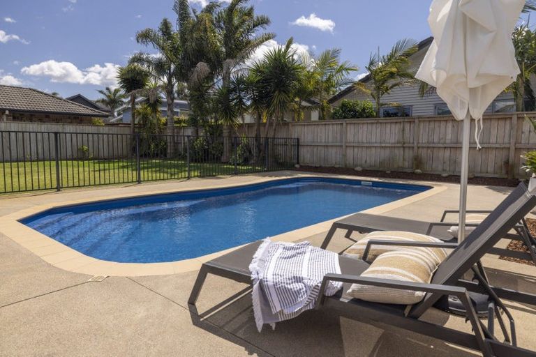 Photo of property in 56 Matemuri Drive, Papamoa Beach, Papamoa, 3118