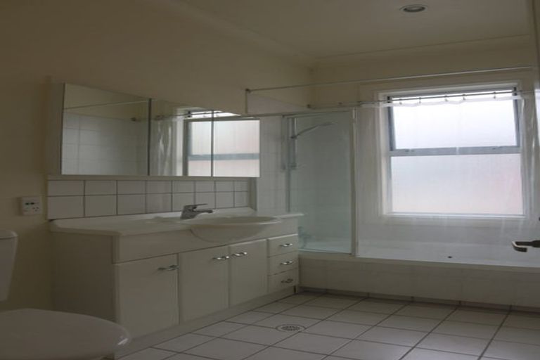 Photo of property in 18d Hill Street, Thorndon, Wellington, 6011